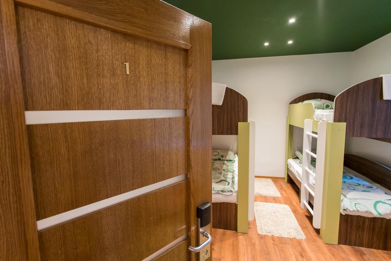 Green Hostel Sfântu-Gheorghe エクステリア 写真