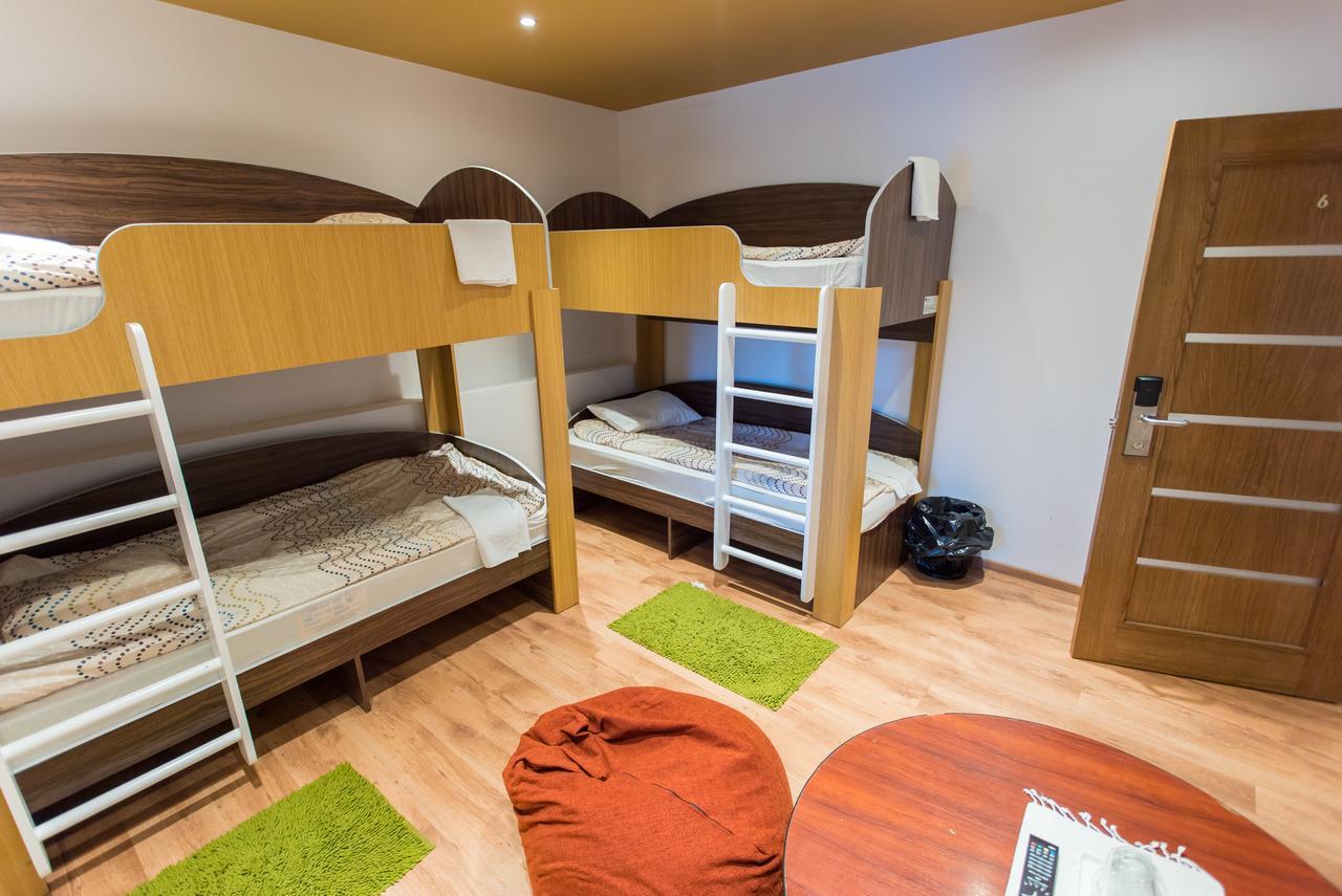 Green Hostel Sfântu-Gheorghe エクステリア 写真