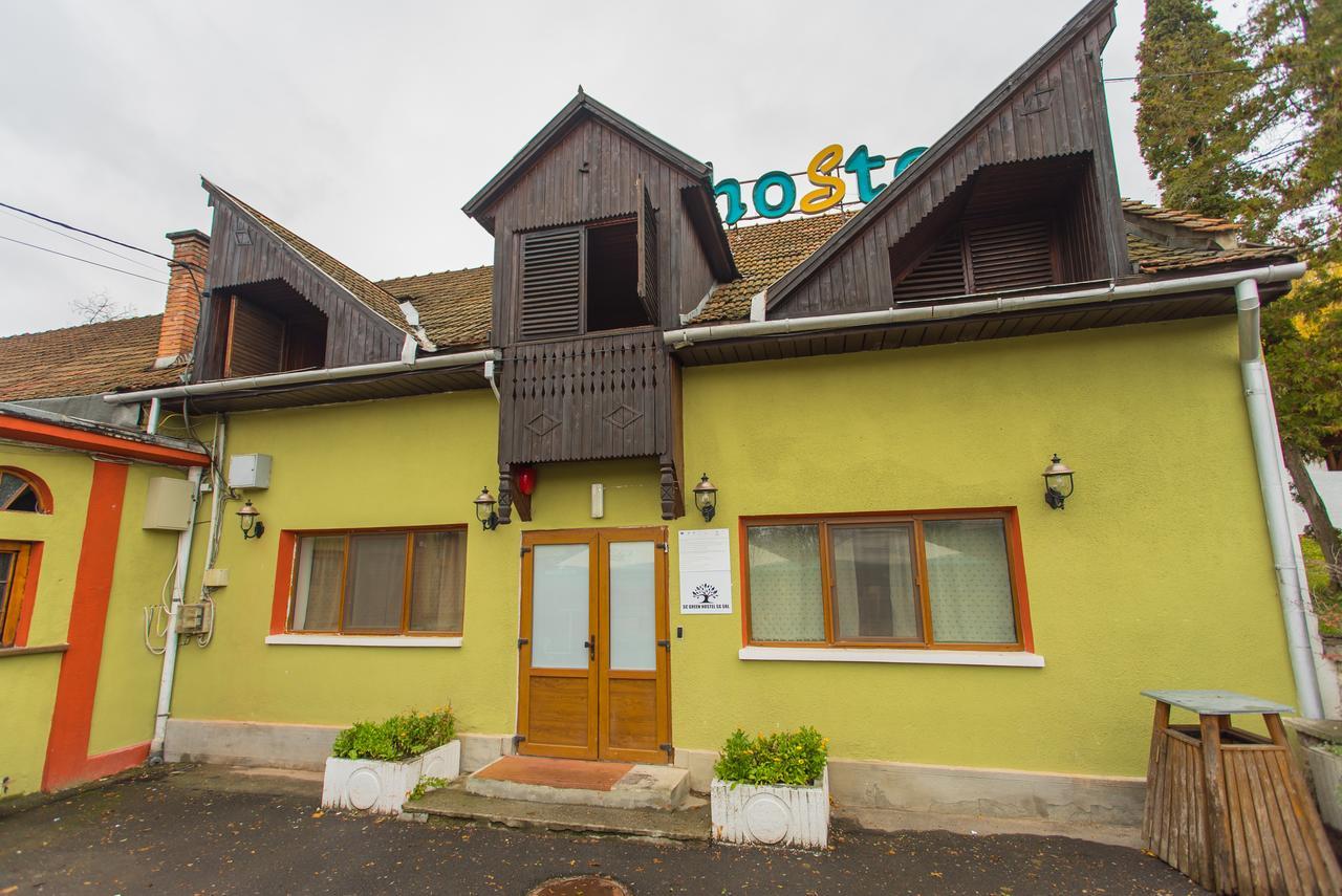 Green Hostel Sfântu-Gheorghe エクステリア 写真